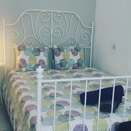 אכסניה Little Surf House לאס פאלמס דה גראן קנאריה